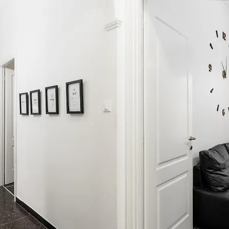 Center 8'minutes! Free Wi-fi & Netflix 'simona's Retreat' By Tilo Апартаменты *
