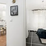 Appartement Center 8'minutes! Free Wi-fi & Netflix 'simona's Retreat' By Tilo Genua